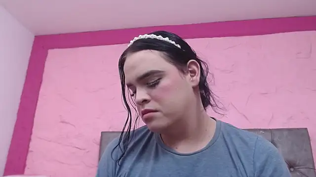 Snapshot of Pearl_Michelts chatting on June 2026 01:16:02 PM Pearl Michelts online show from June 2026 01:16:02 PM