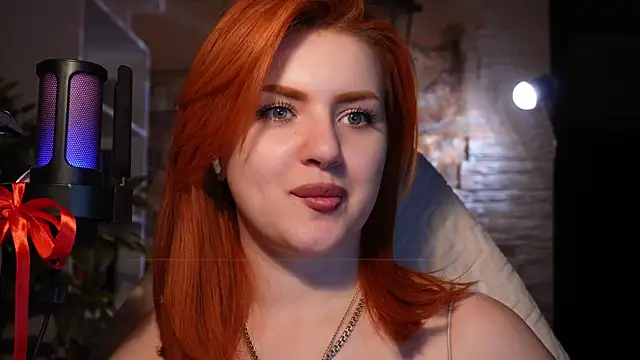 Chriss Fox online show from February 2025 06:15:02 PM