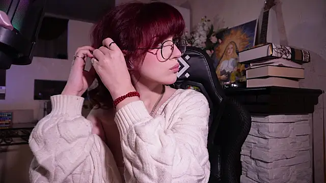 Chriss Fox online show from November 2025 03:34:02 PM