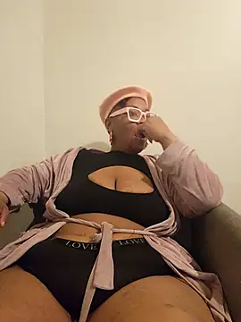 AllLeggs online show from May 2026 12:19:02 AM