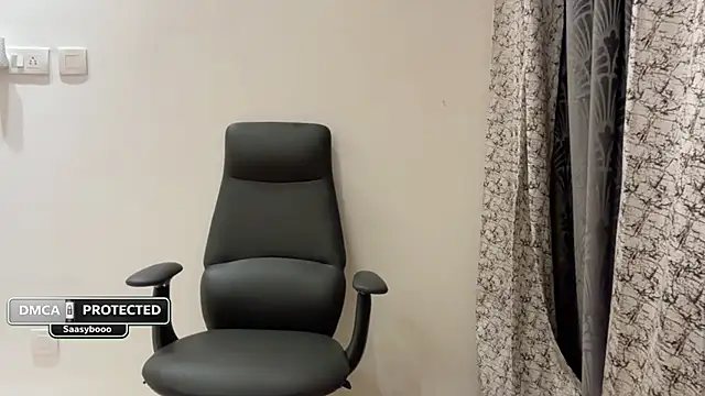 Unique-Beauty online show from June 2026 06:23:01 PM