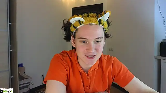 MoreRealAlex online show from February 2025 10:30:01 PM