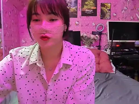 Sugar lipsz online show from May 2026 11:07:02 AM