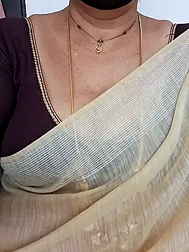 ananya956 online show from February 2026 08:32:01 AM