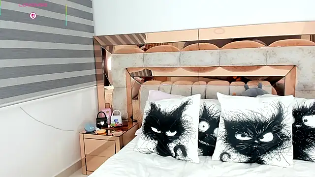 CamiiLovers online show from March 2026 03:45:02 AM