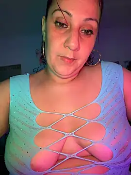 DeeLight124 online show from April 2026 05:22:01 AM