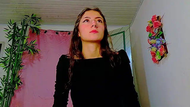 scarlet-jonesx online show from May 2026 12:18:01 AM