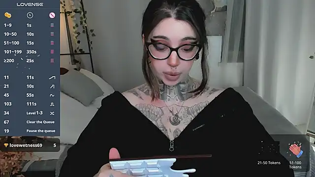 Dixi Pixi  online show from April 2026 05:41:02 AM