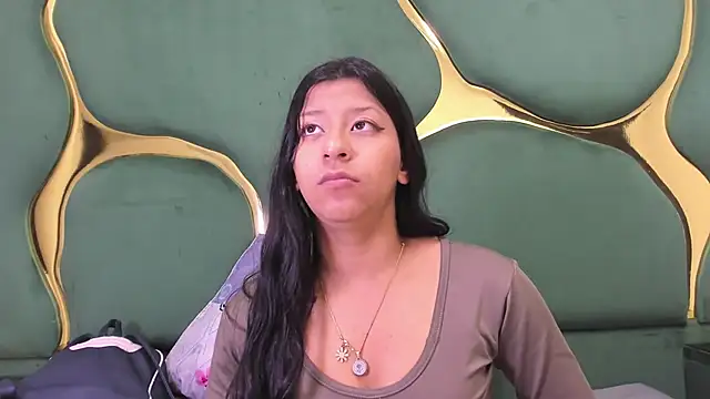 VaneLin18 online show from December 2025 07:10:02 PM