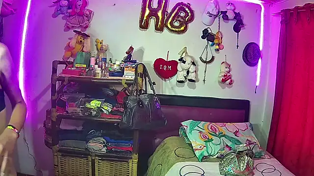 alexxa dirty online show from January 2025 04:00:02 PM