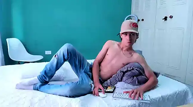 Snapshot of Chandler_ken chatting on January 2025 06:40:02 PM Chandler ken online show from January 2025 06:40:02 PM