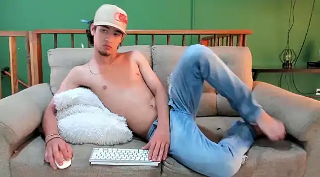 Snapshot of Chandler_ken chatting on February 2025 06:40:01 PM Chandler ken online show from February 2025 06:40:01 PM