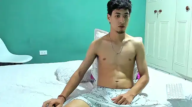 Snapshot of Chandler_ken chatting on February 2025 10:20:02 PM Chandler ken online show from February 2025 10:20:02 PM