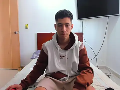 Snapshot of Chandler_ken chatting on November 2025 01:11:01 PM Chandler ken online show from November 2025 01:11:01 PM