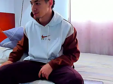 Snapshot of Chandler_ken chatting on November 2025 01:14:02 PM Chandler ken online show from November 2025 01:14:02 PM