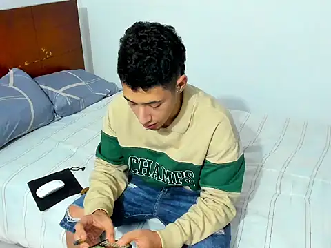 Snapshot of Chandler_ken chatting on December 2025 02:09:02 AM Chandler ken online show from December 2025 02:09:02 AM