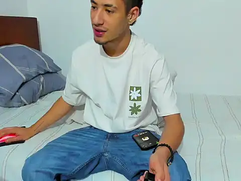 Snapshot of Chandler_ken chatting on December 2025 01:45:01 AM Chandler ken online show from December 2025 01:45:01 AM