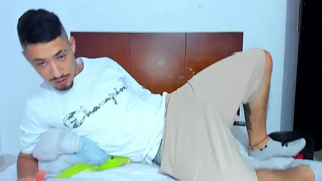 Snapshot of Chandler_ken chatting on February 2026 11:33:01 PM Chandler ken online show from February 2026 11:33:01 PM