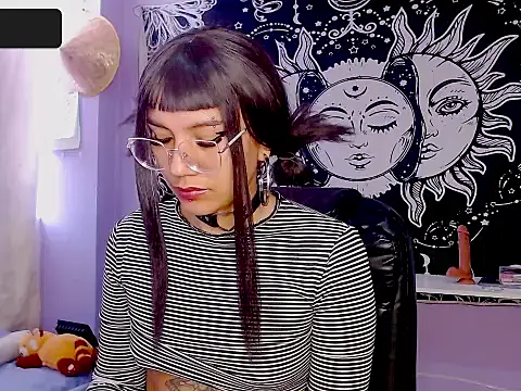 melissahowl online show from July 2026 03:49:02 PM