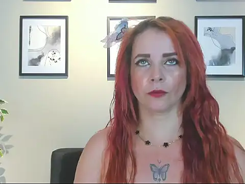 Snapshot of HannaBrave chatting on March 2026 07:19:01 PM HannaBrave online show from March 2026 07:19:01 PM