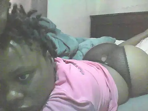 Snapshot of EBONYVANILLA02 chatting on July 2026 07:12:01 AM EBONYVANILLA02 online show from July 2026 07:12:01 AM