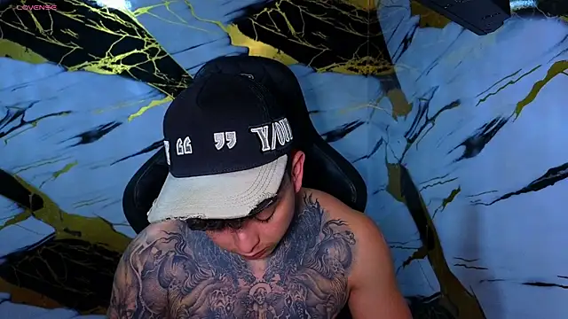 Kevin22 222 online show from April 2026 01:51:01 AM