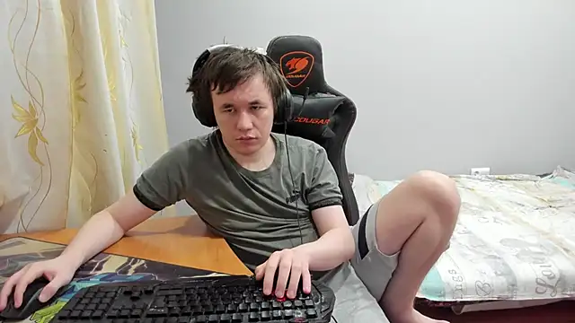 iliaskrislove online show from February 2026 06:56:02 PM