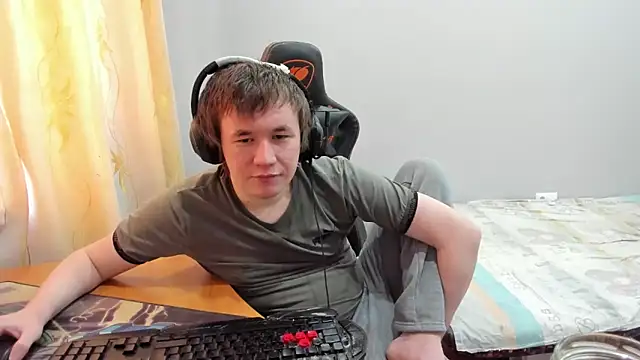 iliaskrislove online show from February 2026 05:08:02 AM