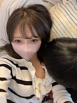 Snapshot of yuki-chi chatting on November 2025 01:47:02 PM yuki-chi online show from November 2025 01:47:02 PM