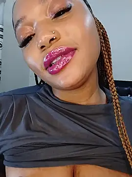 Sugartonguexx online show from April 2026 07:58:02 PM