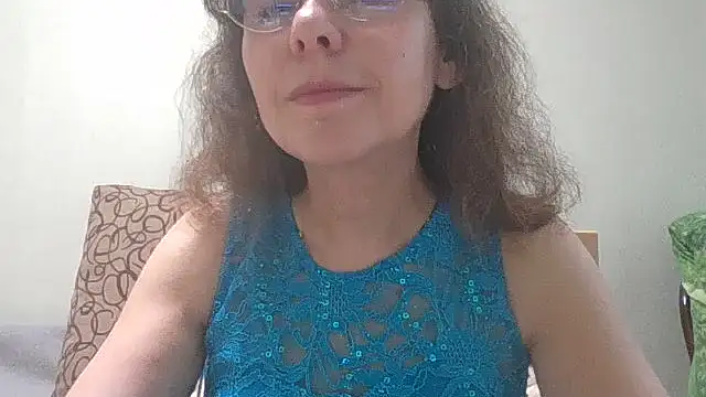 HollyJewel online show from June 2026 03:55:02 PM