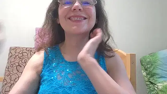 HollyJewel online show from June 2026 04:22:02 PM