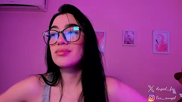 angeel fox online show from April 2026 04:51:01 AM