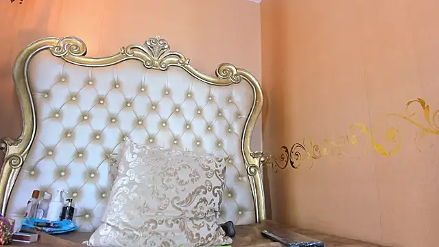 Celeste Baker  online show from December 2025 12:10:01 PM