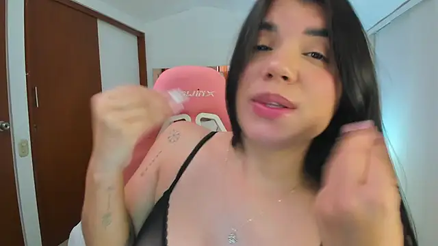 emma lopes online show from April 2026 11:40:02 PM