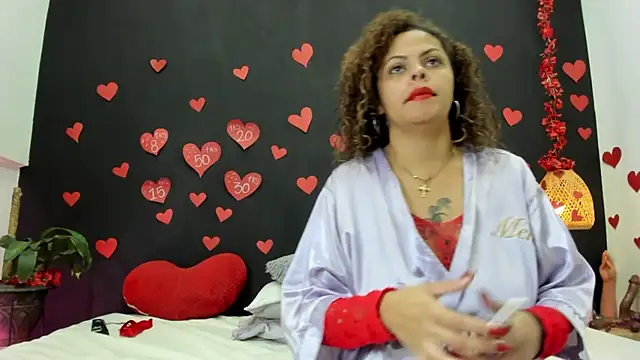 Luna smit08 online show from February 2026 09:44:01 PM