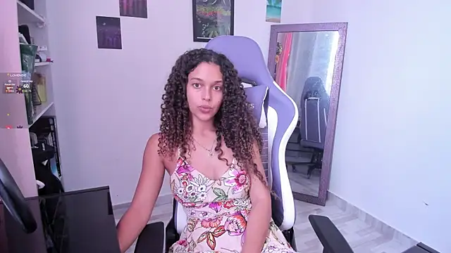 Snapshot of Rati_Curly chatting on January 2026 03:04:02 PM Rati Curly online show from January 2026 03:04:02 PM