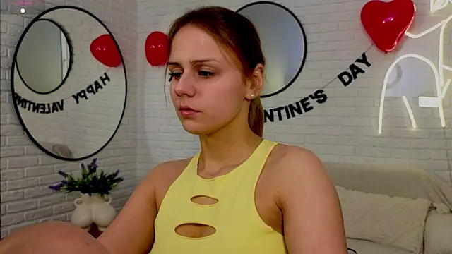 Snapshot of Wendy_D0ll chatting on February 2026 09:22:02 PM Wendy D0ll online show from February 2026 09:22:02 PM