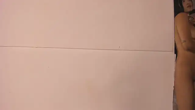 Karoll014 online show from April 2026 11:35:01 AM