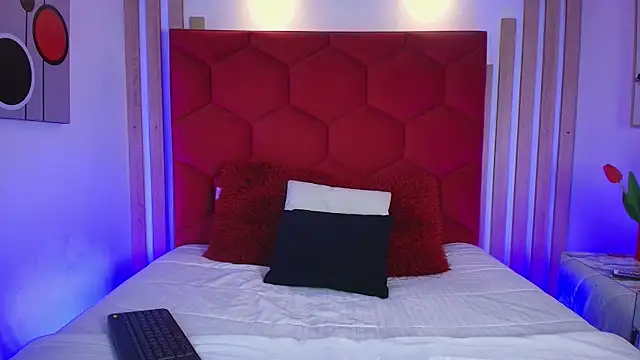 Tayzon Foxxx online show from July 2026 09:19:02 PM