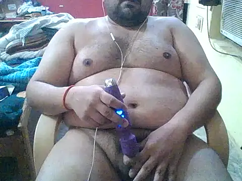 ARYANAVAILABLE online show from May 2026 11:43:02 PM
