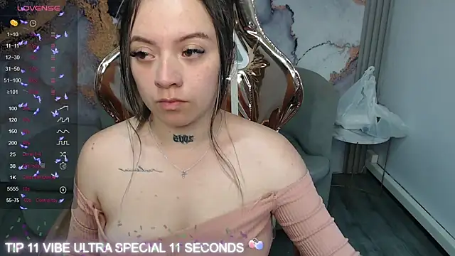 Cristal v 1 online show from February 2025 03:11:02 AM