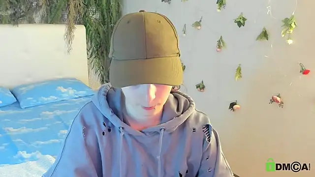 Alina Mills online show from April 2026 05:43:02 PM