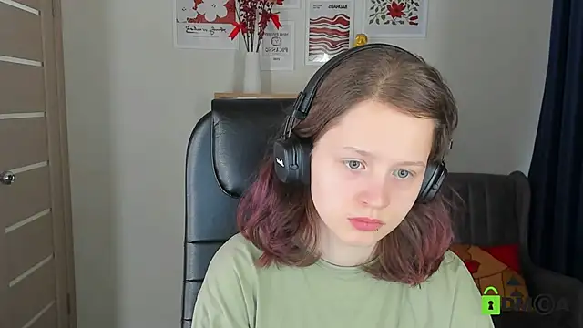 Alina Mills online show from May 2026 09:37:02 AM