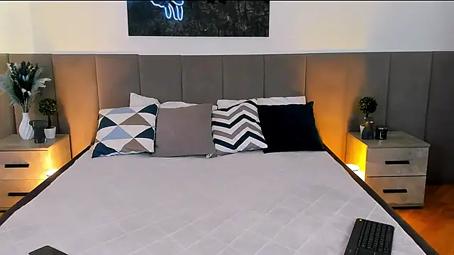 MiaBecky online show from February 2025 05:24:01 AM