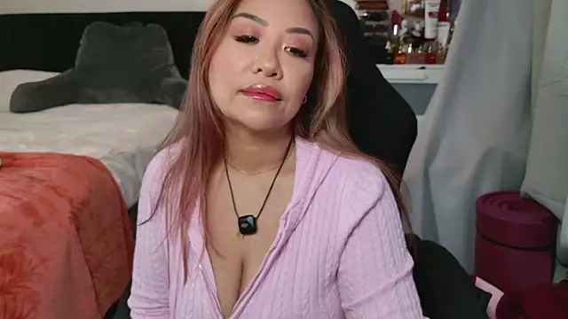 Snapshot of SpikedBella chatting on February 2026 10:17:02 PM SpikedBella online show from February 2026 10:17:02 PM