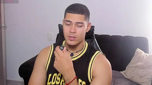 Iamdylan777 online show from April 2026 01:41:01 PM