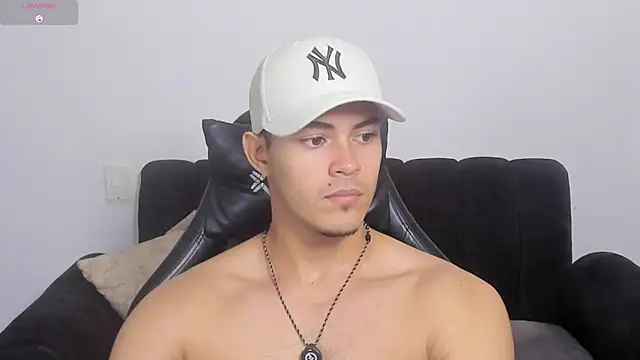 Iamdylan777 online show from April 2026 03:34:01 PM