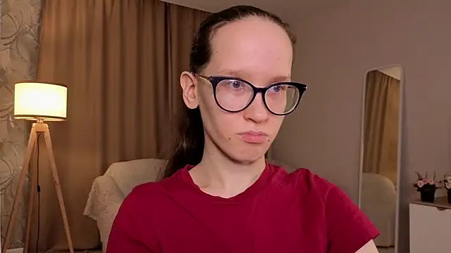 BettyBrowni online show from April 2026 04:11:02 PM