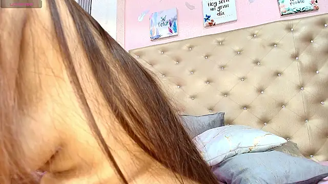 Paola  23 online show from February 2026 03:56:02 AM